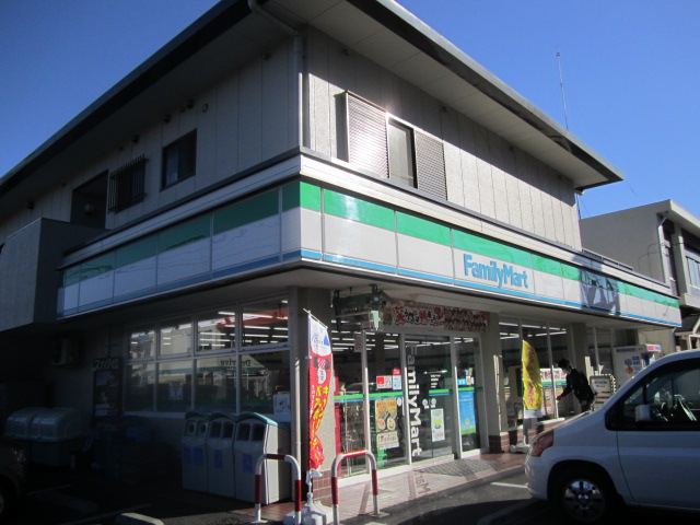 Convenience store. FamilyMart Kawagoe Torimachi store up (convenience store) 190m