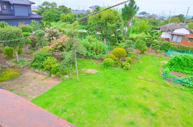 Garden. Precisely because it land about 286 square meters! This broad is your garden ^^ you anything home garden like gardening ^^