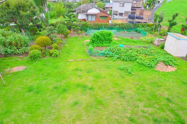 Garden. Precisely because it land about 286 square meters! This broad is your garden ^^ you anything home garden like gardening ^^