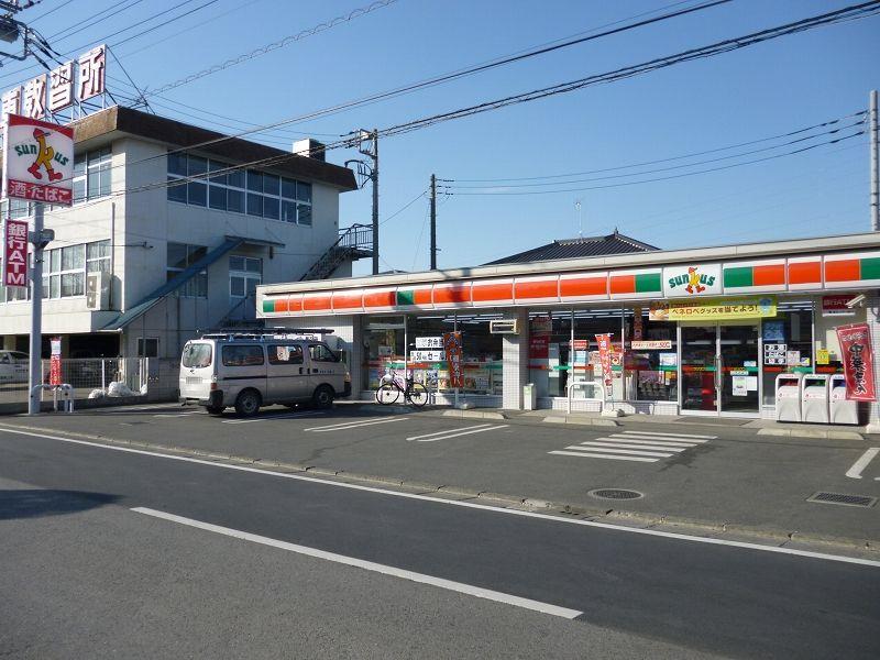 Convenience store. 730m until Thanksgiving Kawagoe Green Park shop
