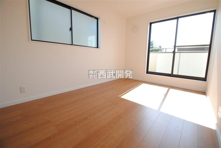 Non-living room. Indoor (10 May 2013) Shooting