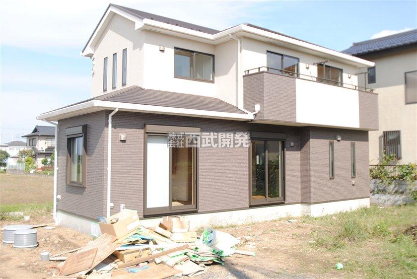 Local appearance photo. Local (10 May 2013) Shooting