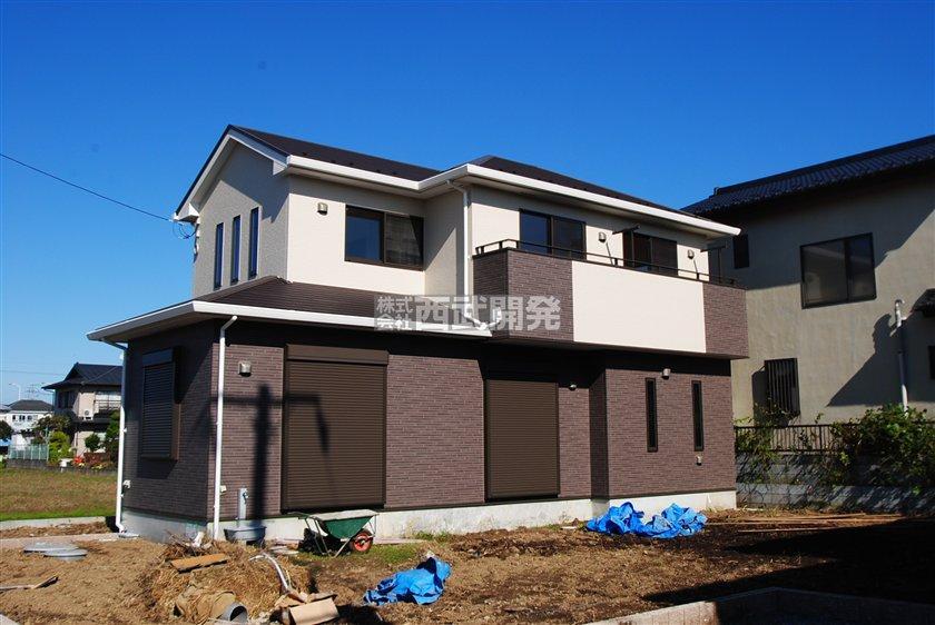 Local appearance photo. Local (11 May 2013) Shooting