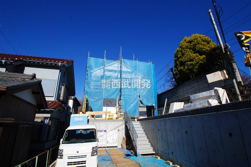 Local appearance photo. Local (12 May 2013) Shooting