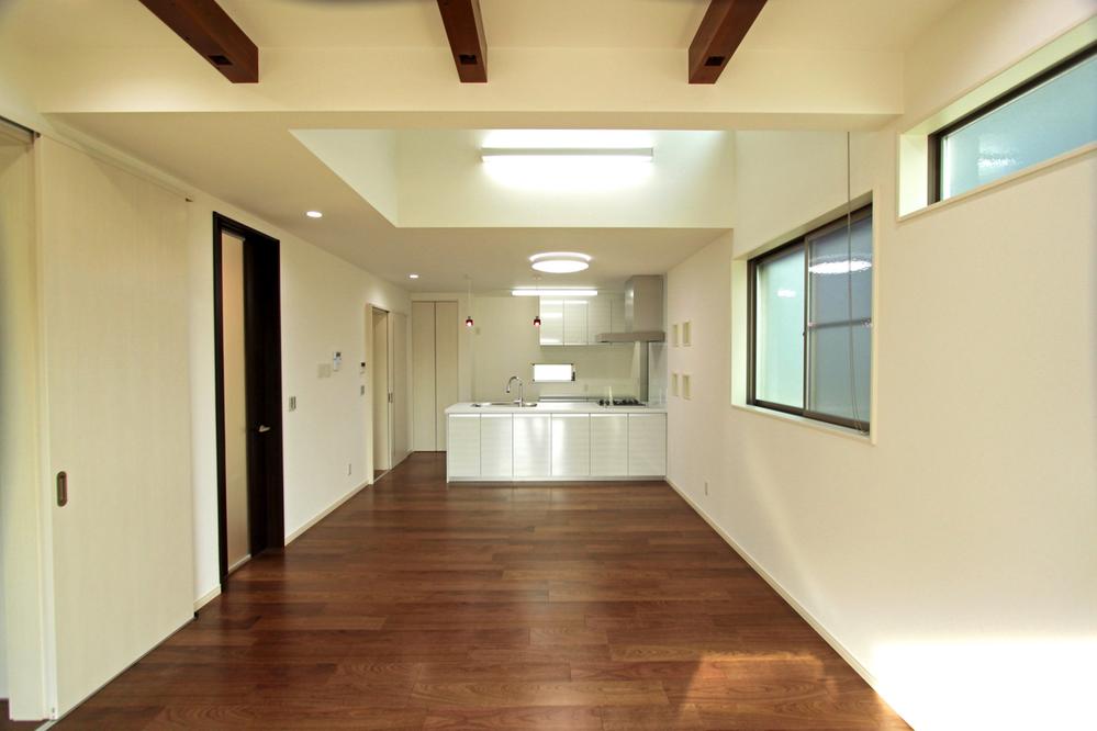 Living. Reference: construction cases