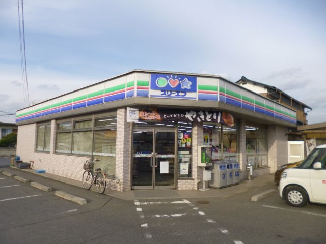 Convenience store. Three F until the (convenience store) 770m