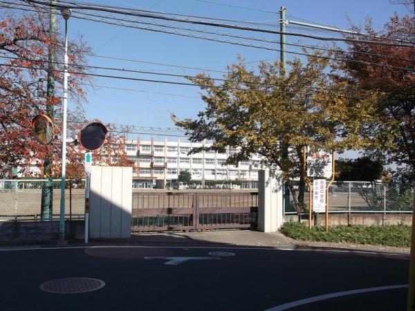 Junior high school. 600m up to junior high school junior high school Seongnam