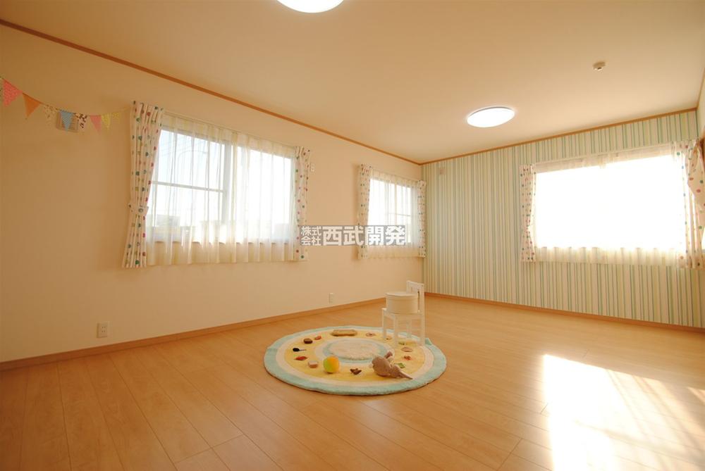 Non-living room. Indoor (11 May 2013) Shooting