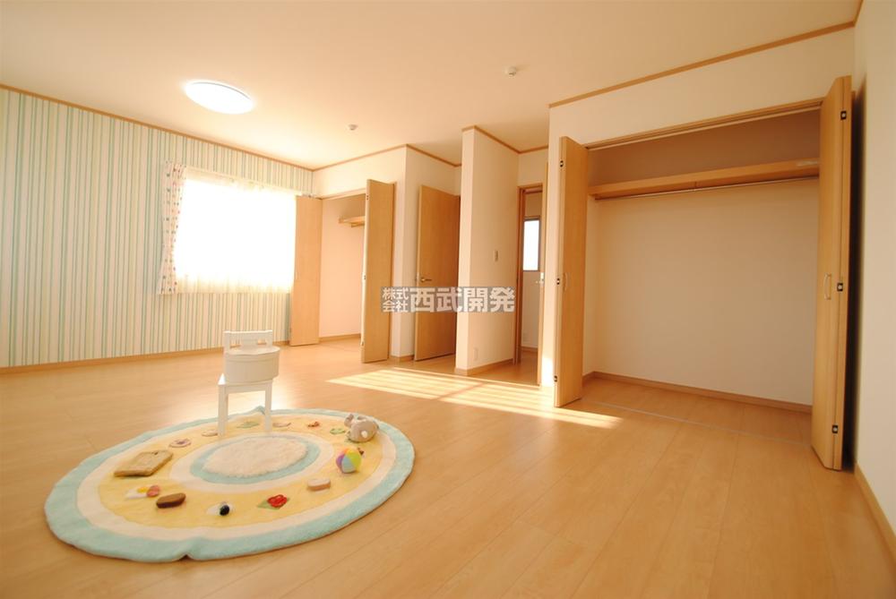 Non-living room. Indoor (11 May 2013) Shooting