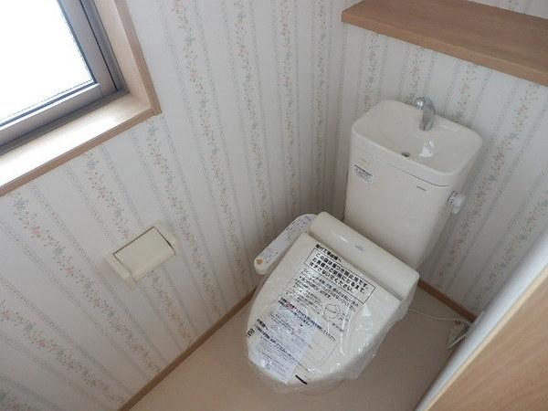 Toilet. Indoor (July 2013) Shooting