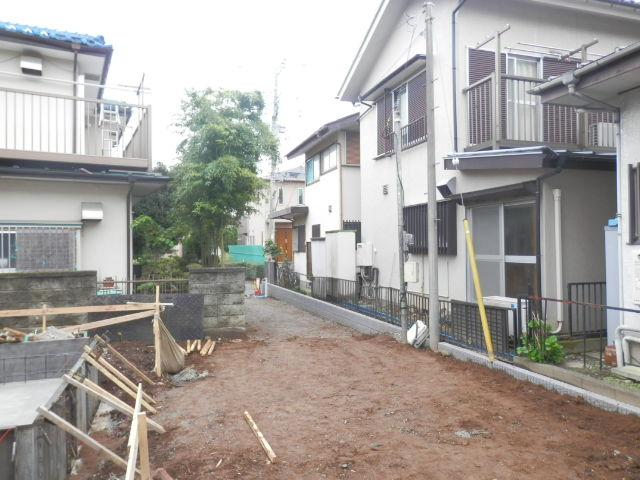 Local appearance photo. Local (10 May 2013) Shooting