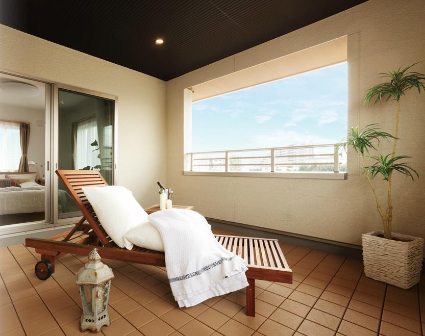 Other introspection.  [Sky Resort] Overlooking Central Park and the city skyline "balcony space". 