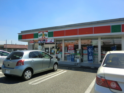 Convenience store. 500m to Sunkus (convenience store)