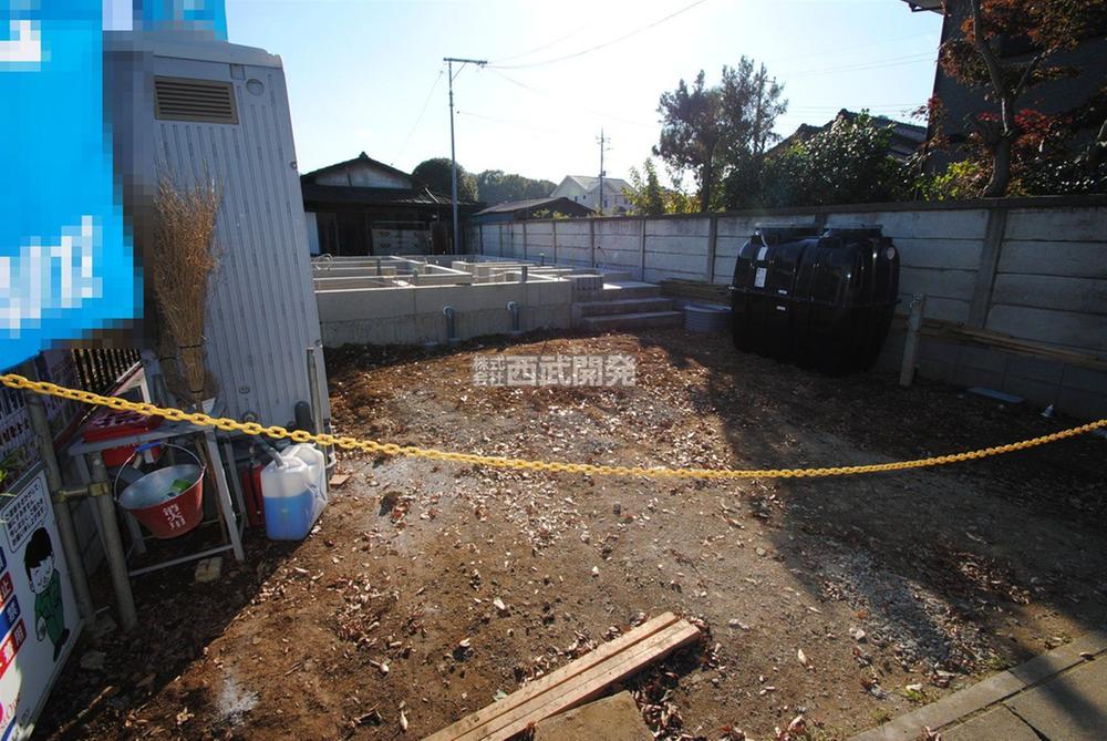 Local appearance photo. Local (11 May 2013) Shooting