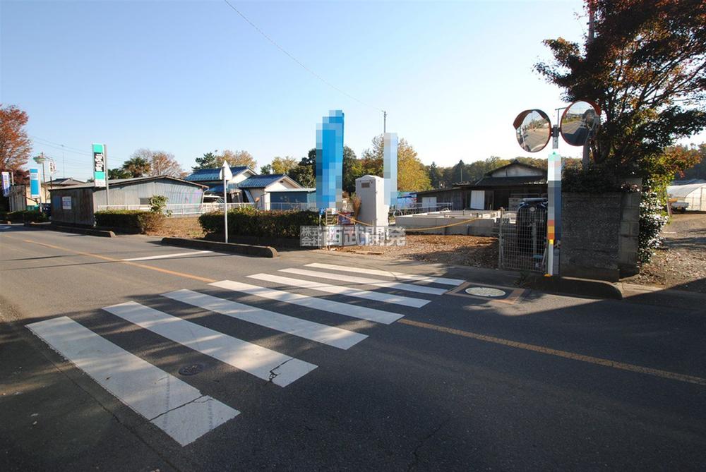 Local appearance photo. Local (11 May 2013) Shooting