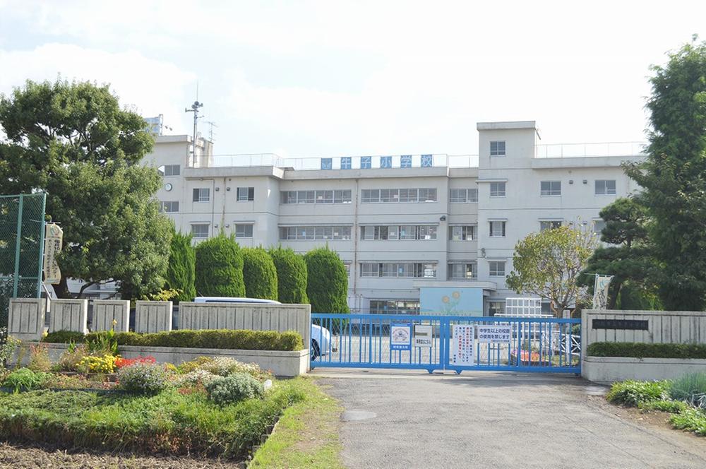 Primary school. Ushiko It is 820m only this close to the children attending school is also peace of mind to elementary school.