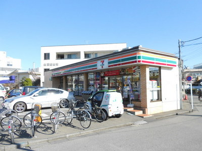 Convenience store. 292m to Seven-Eleven (convenience store)