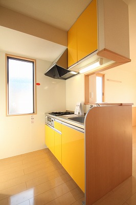 Kitchen. For the departure schedule, It is a photograph of the same type angle room!