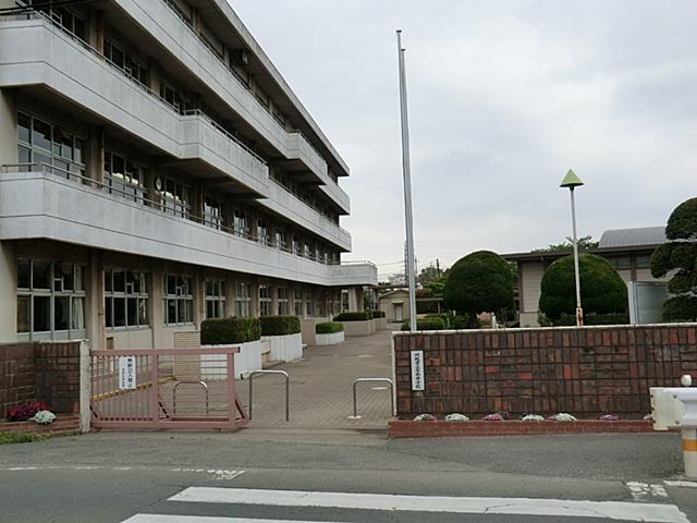 Junior high school. 567m to Kawagoe City Yoshino Junior High School