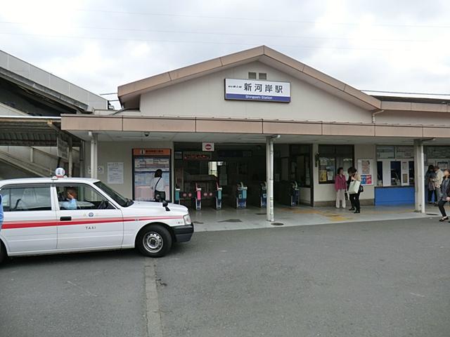 station. Tobu Tojo Line "Shingashi" 1300m to the station