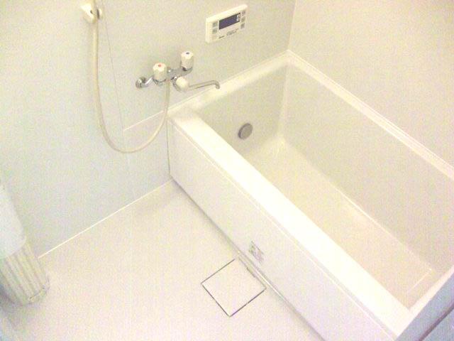 Bathroom. Note: The same specifications Photos