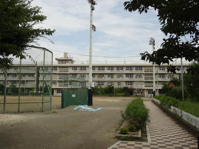 Primary school. 1019m to Kawagoe City Yamada Elementary School