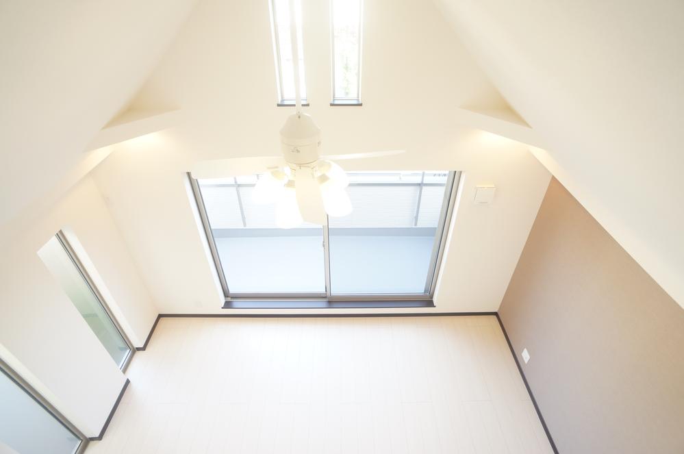 Other. Living View from Grenier