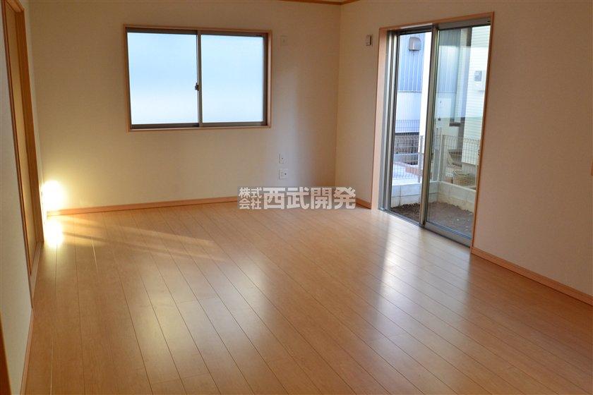 Living. Indoor (11 May 2013) Shooting