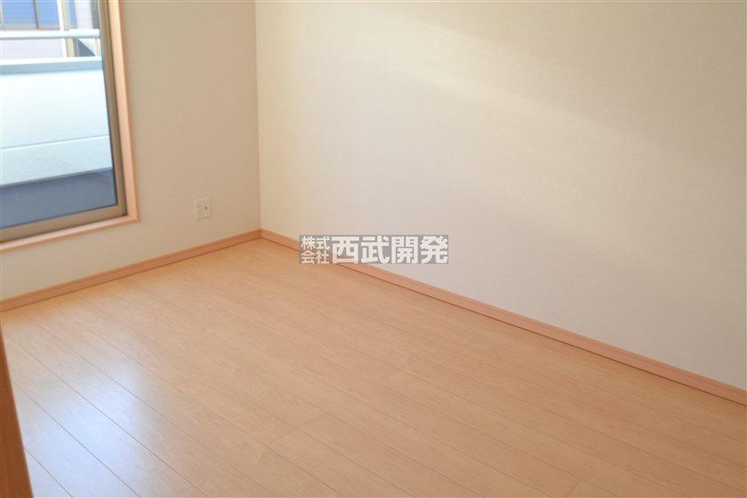 Non-living room. Indoor (11 May 2013) Shooting