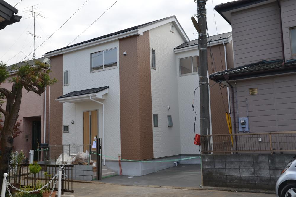 Local photos, including front road