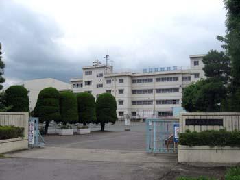 Primary school. Ushiko until elementary school 350m