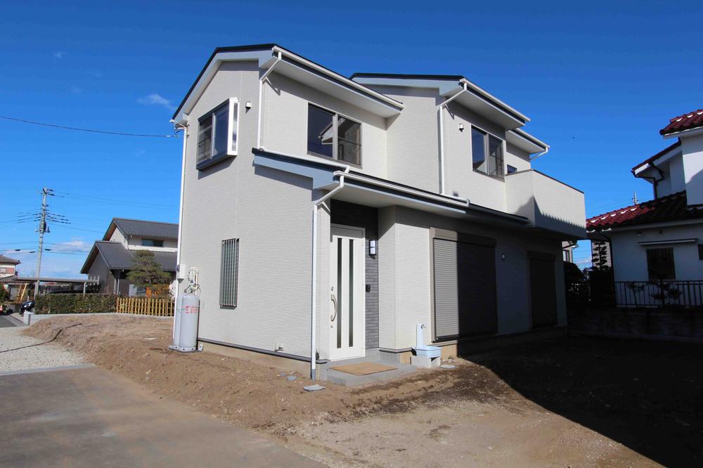 Local appearance photo