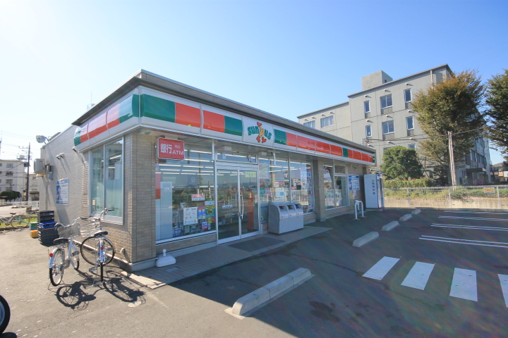 Convenience store. 554m until Thanksgiving Kawagoe Toyota head office (convenience store)