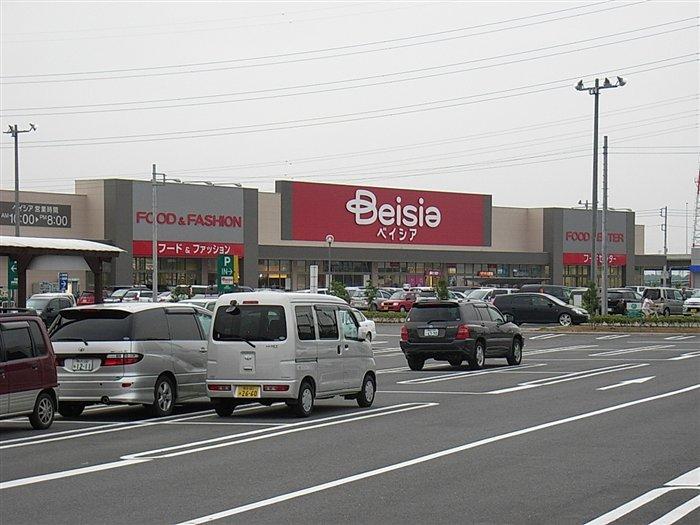 Supermarket. Until Beisia Kawashima store 3000m