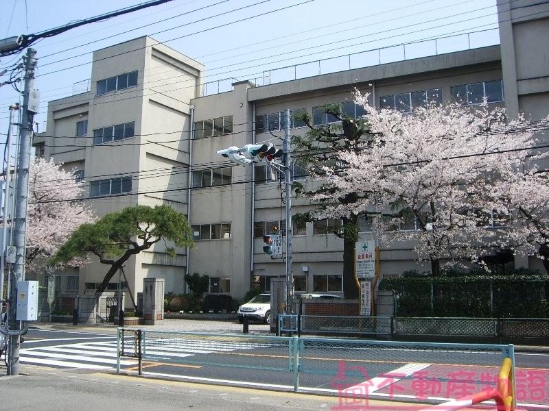 Junior high school. 625m to Kawagoe Municipal Kasumigasekihigashi junior high school