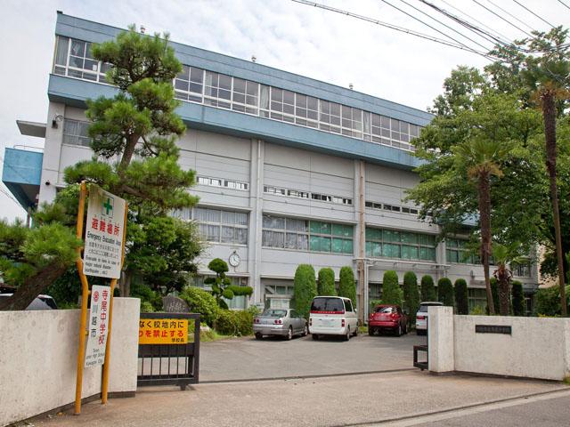 Junior high school. 650m to Kawagoe Municipal Terao Junior High School