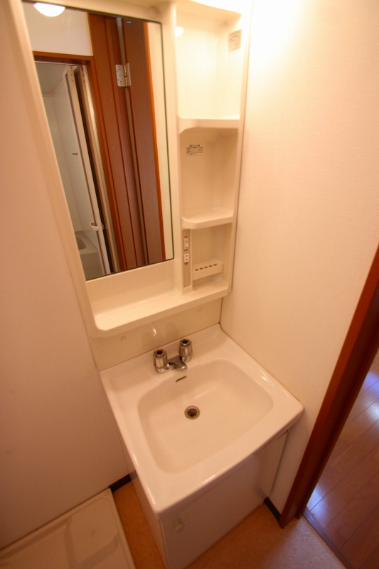 Washroom.  ■ Same apartment It is similar to photo