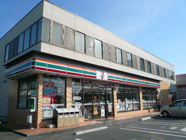 Convenience store. Seven-Eleven Kawagoe Shingashi store up (convenience store) 393m