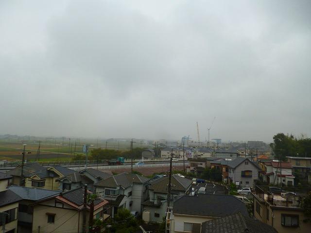 View photos from the dwelling unit. View from the site (October 2013) Shooting