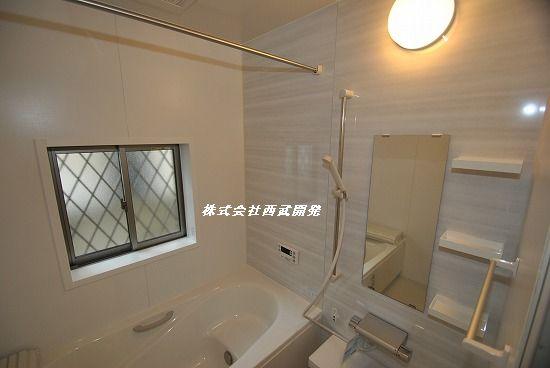 Bathroom. Indoor (11 May 2013) Shooting