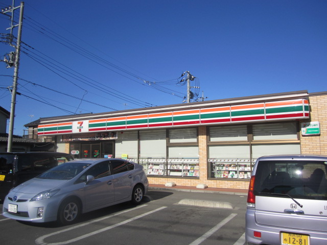 Convenience store. Seven-Eleven Kawagoe sand store up (convenience store) 711m