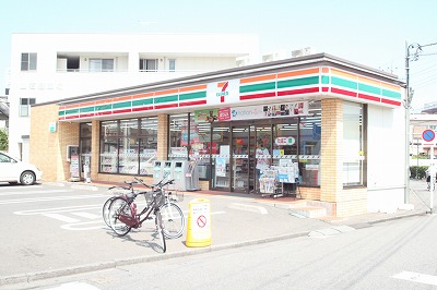 Convenience store. Seven-Eleven Kawagoe Kasumigasekihigashi 1-chome to (convenience store) 437m