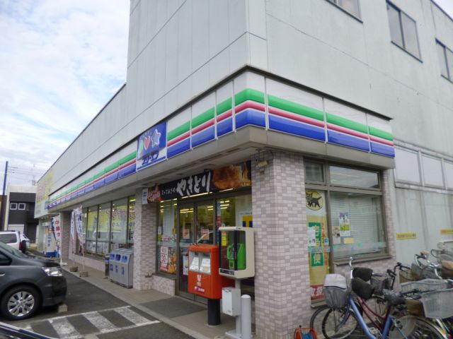 Convenience store. Three F until the (convenience store) 280m