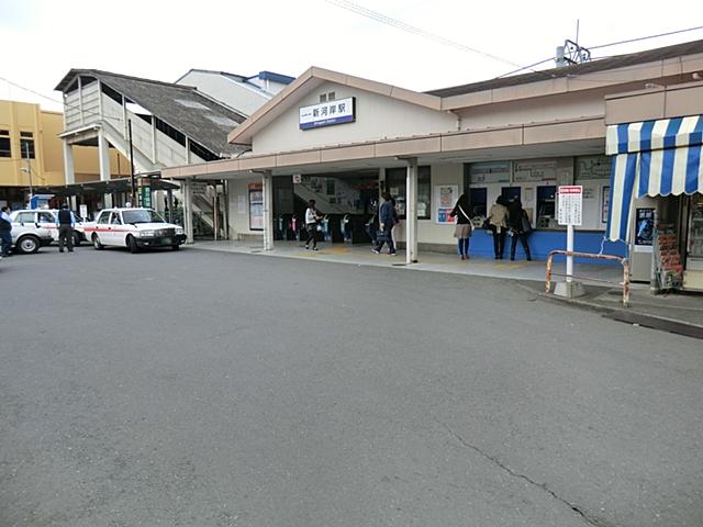 station. Tobu Tojo Line 640m until Shingashi Station