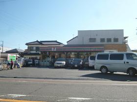 Convenience store. 260m to Seven-Eleven (convenience store)