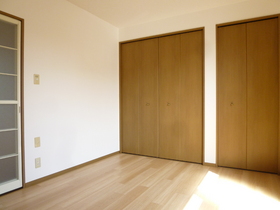 Living and room. It is with storage of the living room