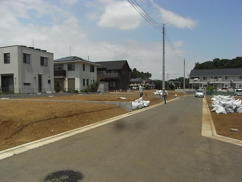 Local land photo. City gas, This sewage. 