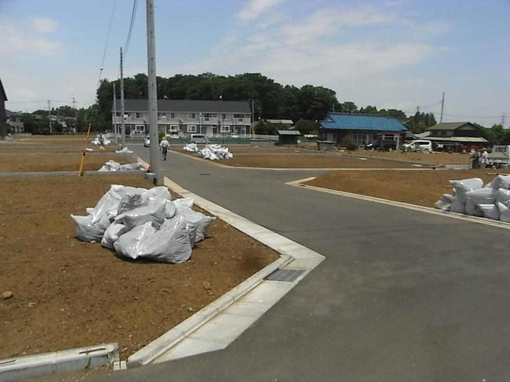 Local land photo. Block installation completed. 