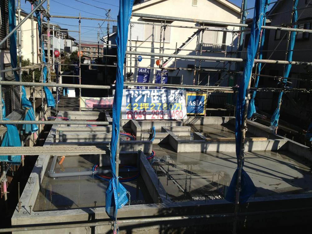 Local photos, including front road. Local (12 May 2013) Shooting