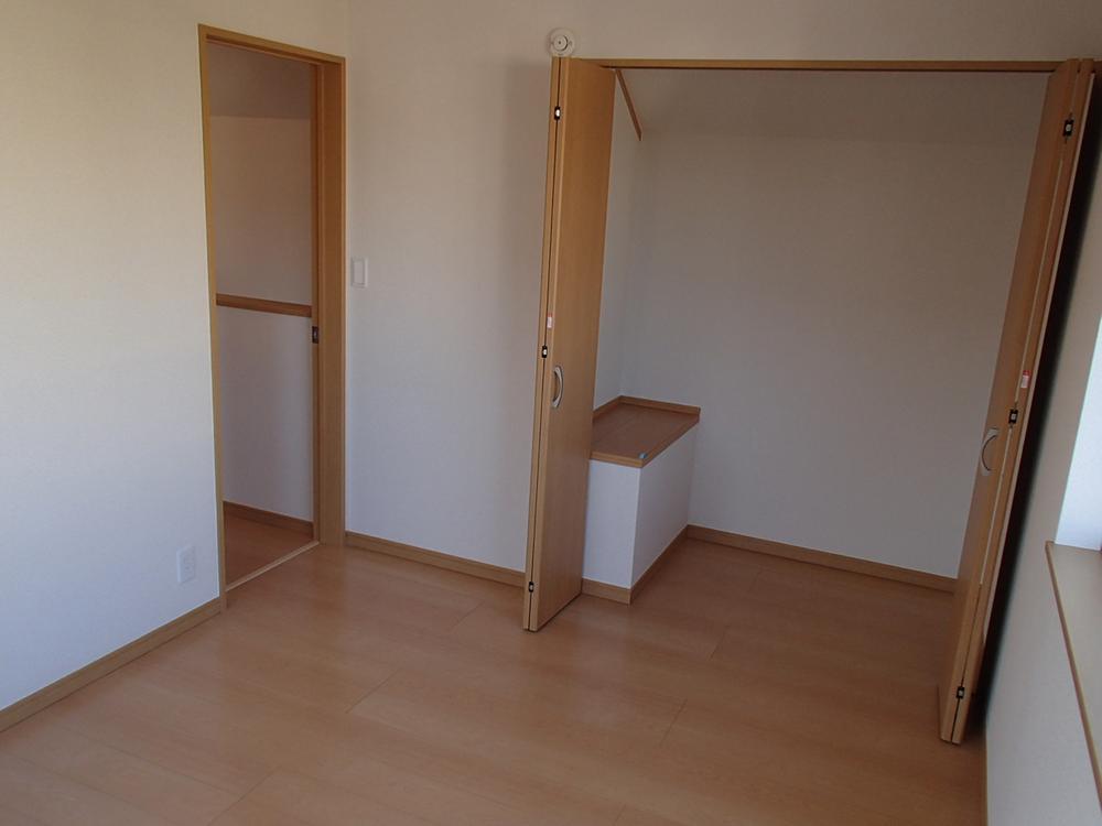 Non-living room. Indoor (12 May 2013) Shooting